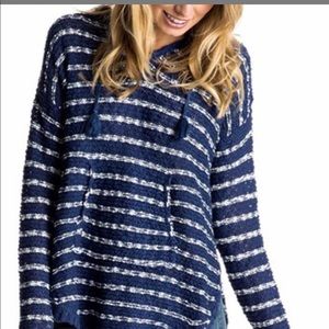 Roxy beach pullover